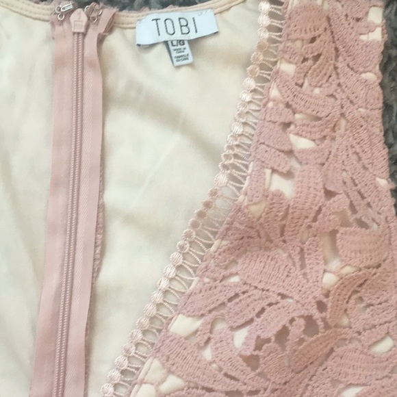 NWT Dusty pink crochet lace dress 🎀 - Picture 4 of 7